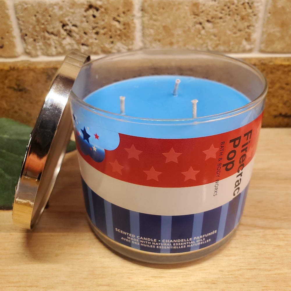 🆕 Bath Body Works Candle - Firecracker Pop